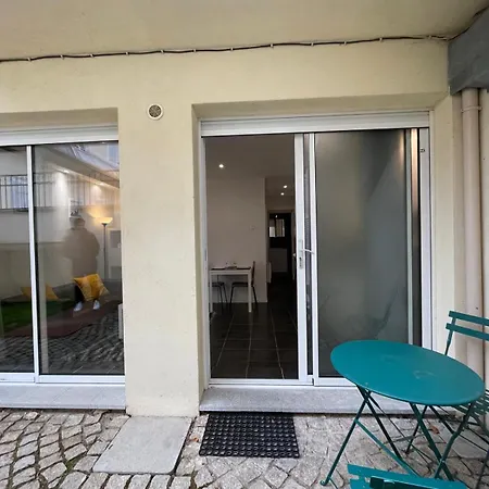 Confort & Gare - Exterieur - Parking * 퐁텐블로