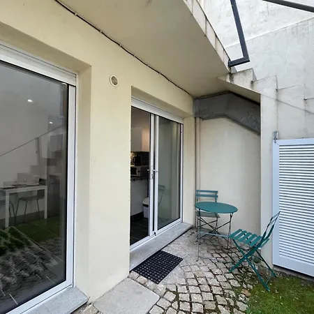 Confort & Gare - Exterieur - Parking * 퐁텐블로